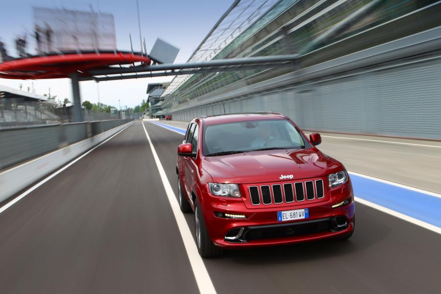 Jeep Grand Cherokee SRT8 2012 года  (фото 89 из 186)
